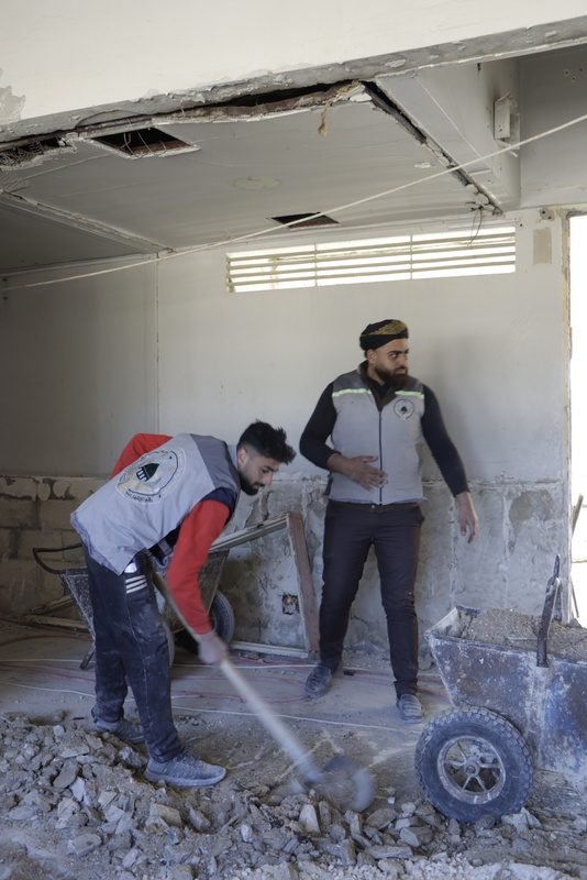 فريق العمل الميداني في المشفى